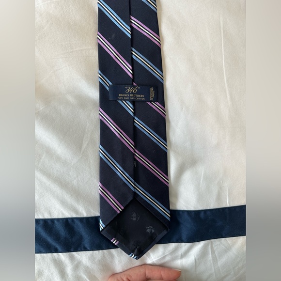 Brooks Brothers Navy Blue Purple Striped Silk 346  Tie - Picture 2 of 2